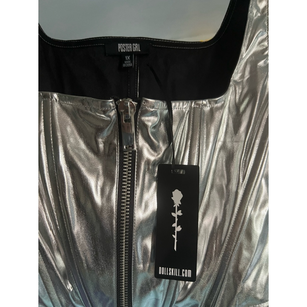 NWTs!!! Poster Girl Silver Corset Crop Top (size: 1X) - Picture 3 of 6